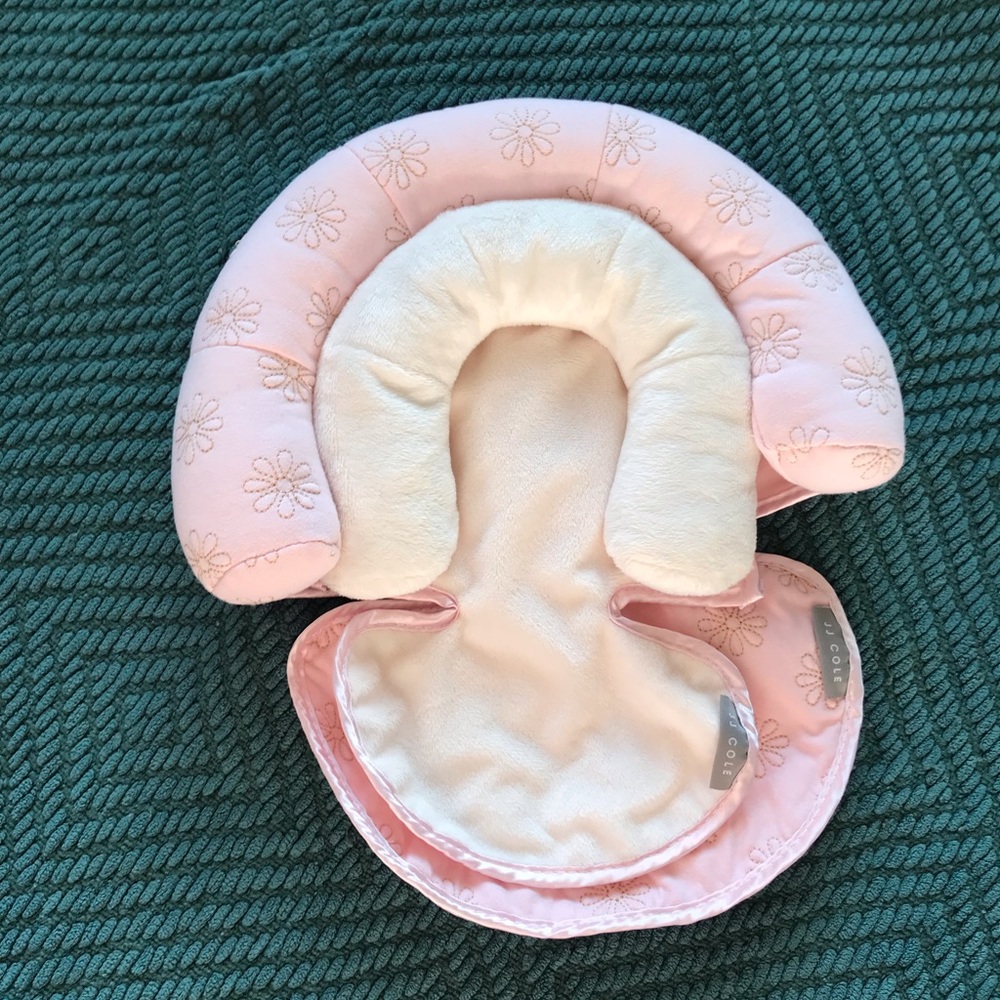 🌸 New JJ Cole Head Rest Support.